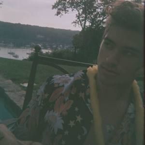 Meet your Posher, Max